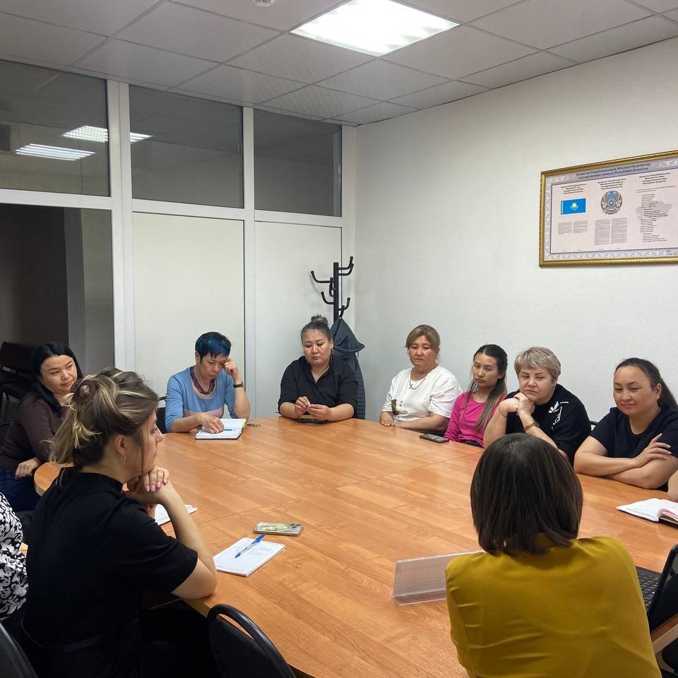 Employees of the State Institution “Department of Employment and Social Programs of the city of Shakhtinsk” took part in an informational and awareness-raising meeting on corruption prevention.