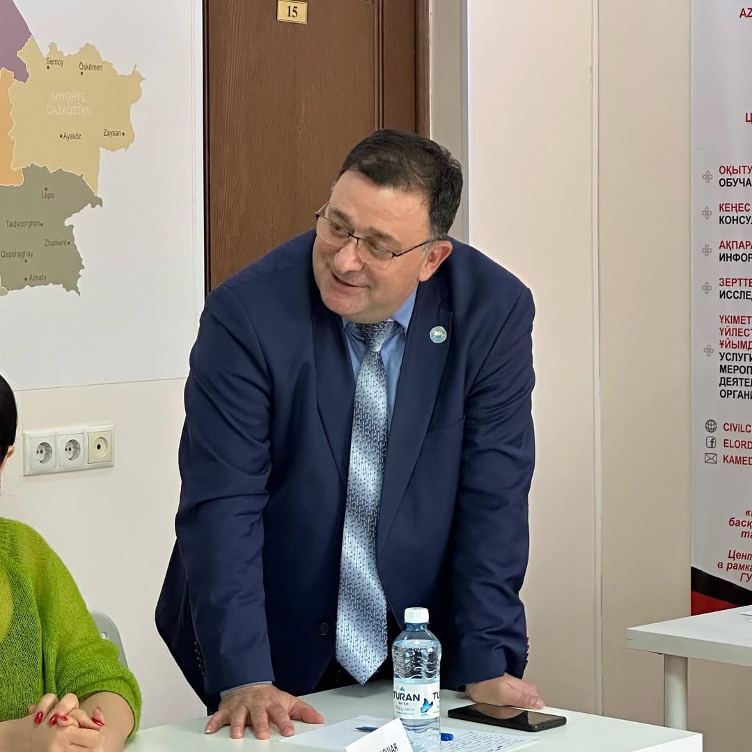 Сегодня мы хотим поделиться с вами нашим замечательным опытом в рамках проекта «НПО и Ассамблея народа Казахстана: полезные практики взаимодействия» в формате дискуссионного турнира.