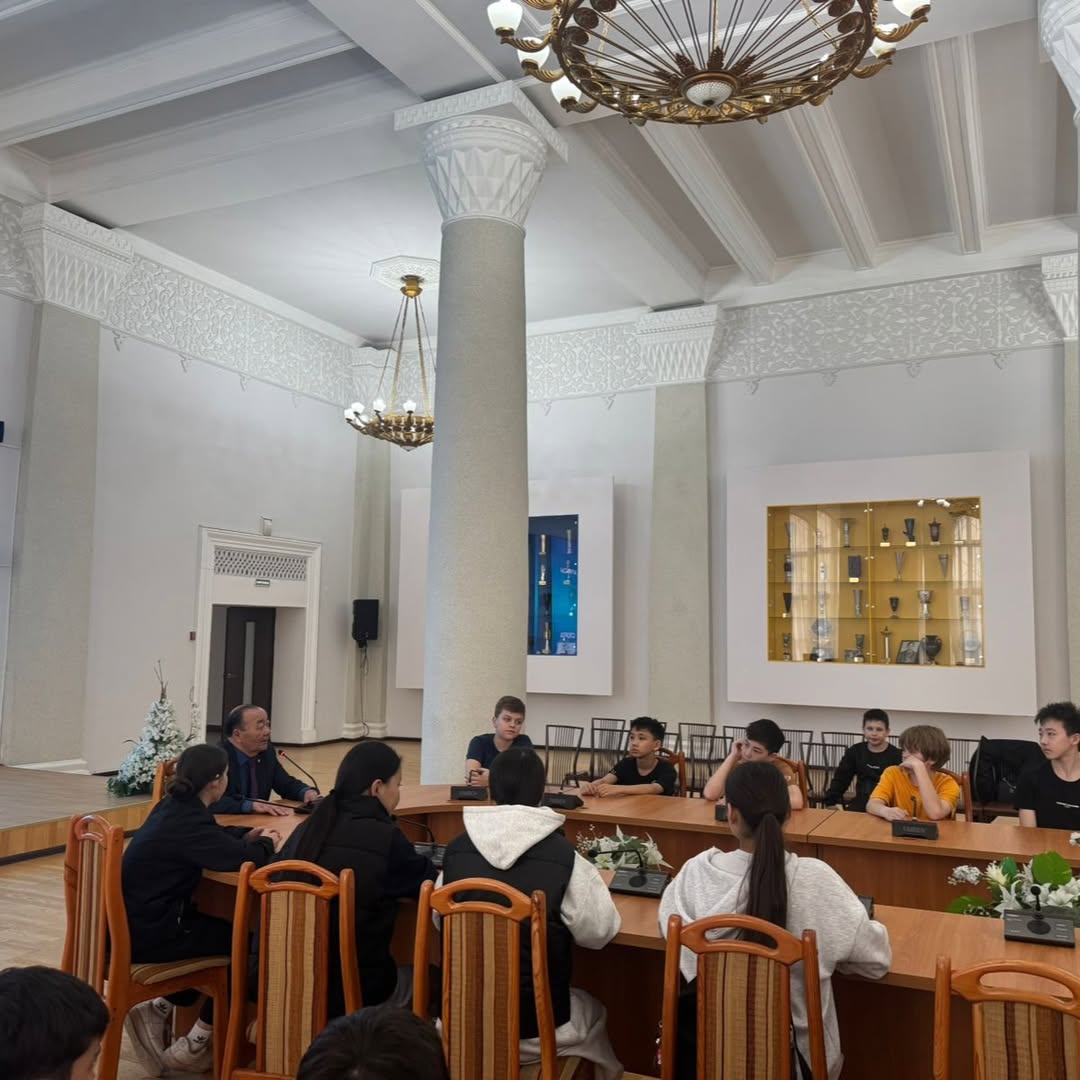 As part of the project “Organization of the Information and Awareness Group to Improve Religious Literacy among the Population of Karaganda City,” a preventive meeting was held with trainees of the Municipal State Enterprise “Regional Specialized Children and Youth Sports School” of the Department of Physical Culture and Sports of the Karaganda region.