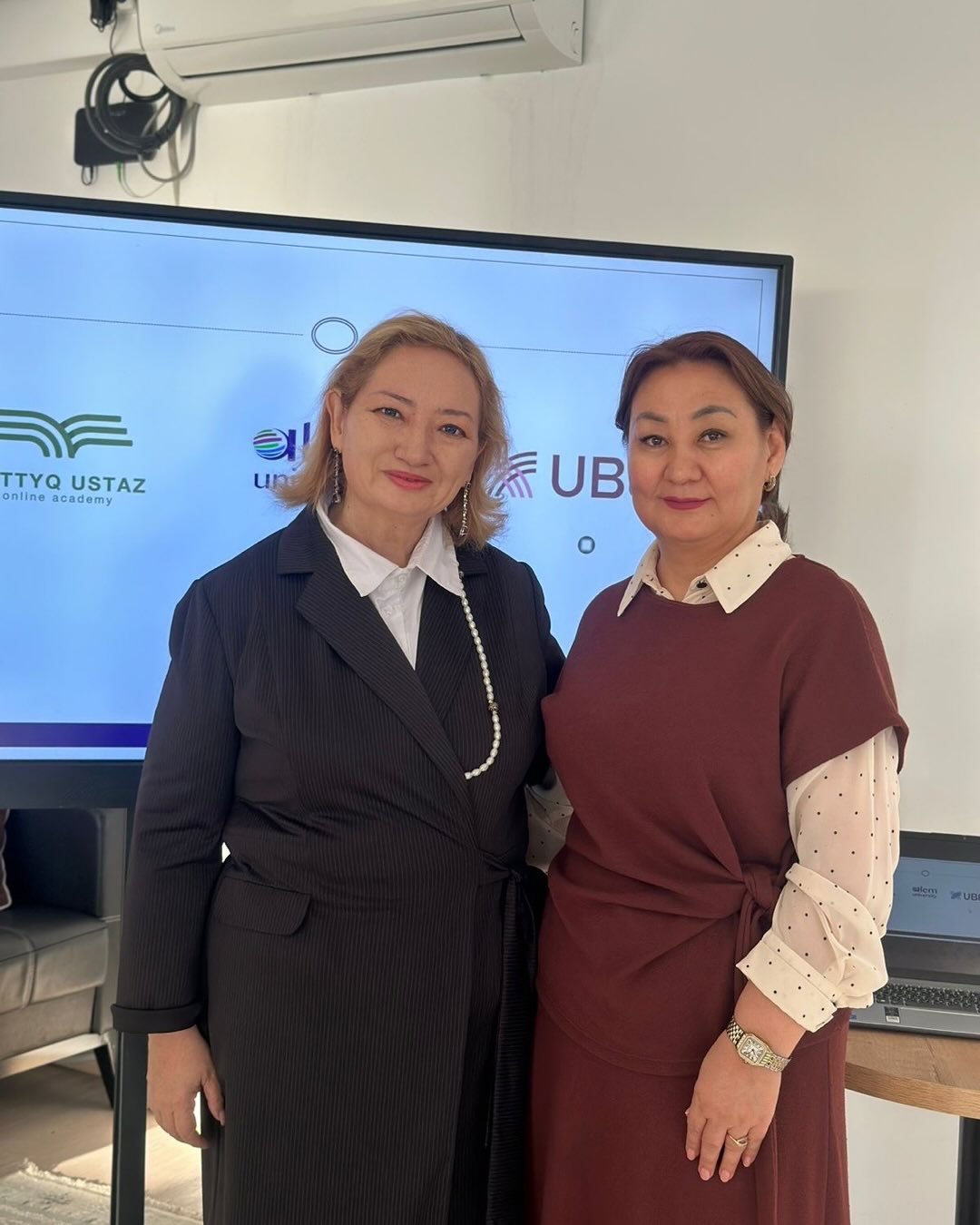 Сегодня стратег-эксперт Гульмира Корганбаева провела тренинг для депутатов и членов общественного совета по теме регионального развития.