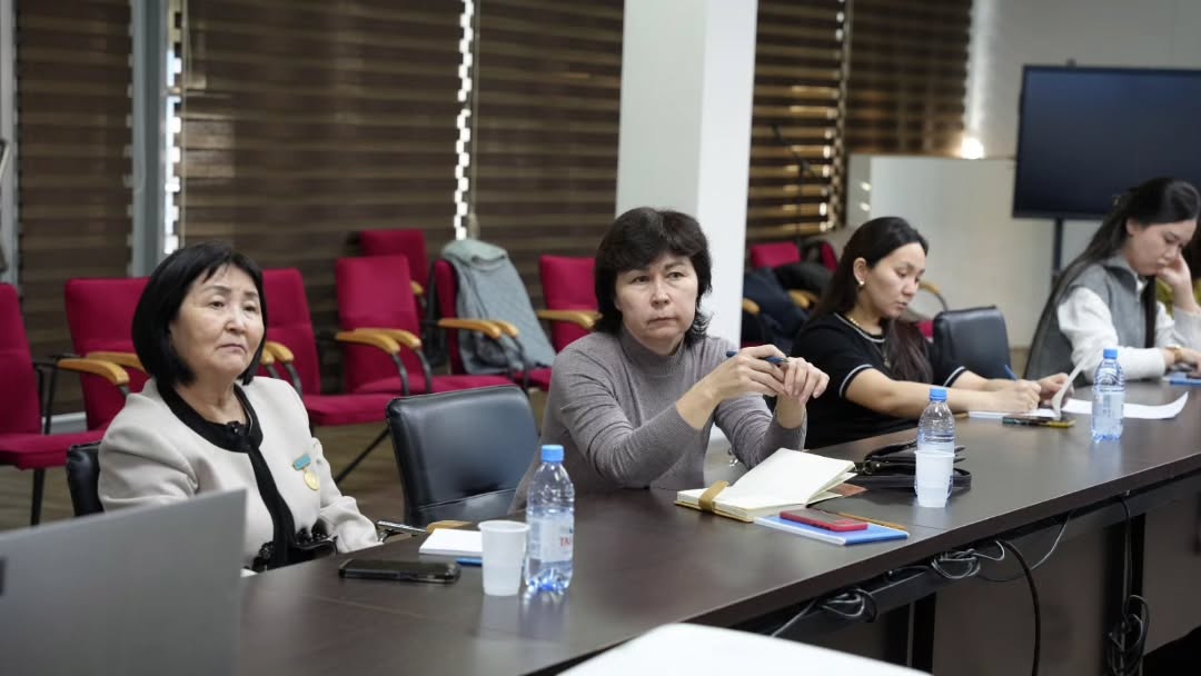 A seminar-training titled “Tax and Labor Changes: How to Work Under the New Rules” was held.