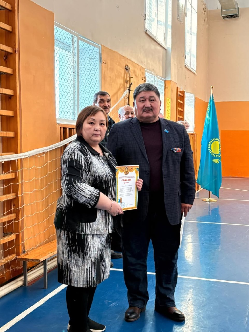 Члены филиала по Западно-Казахстанской области республиканского общественного объединения ветеранов «Группа советских войск в Германии и Группа войск Варшавского договора» приняли участие в зимнем спортивном мероприятии, прошедшем в селе Шалкар. Они внесли свой вклад в популяризацию здорового образа жизни, укрепление преемственности поколений и повышение сплоченности сельских жителей.