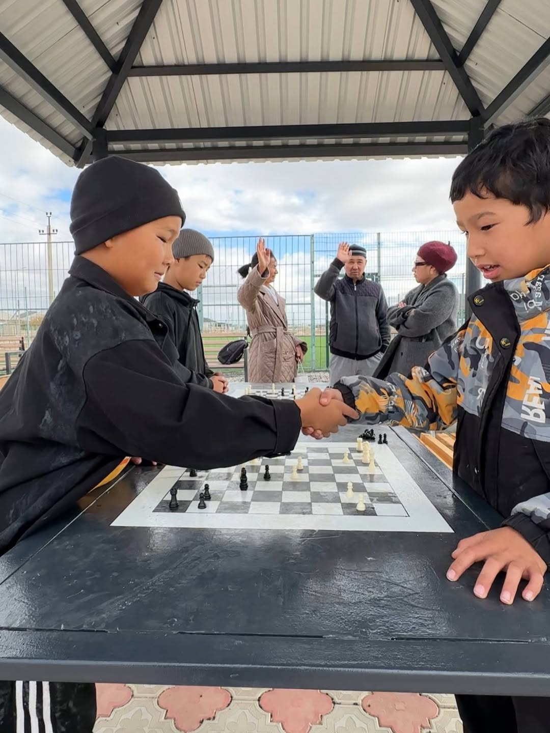«Шахматный стол для деревни» – интеллектуальное пространство отдыха в селе!