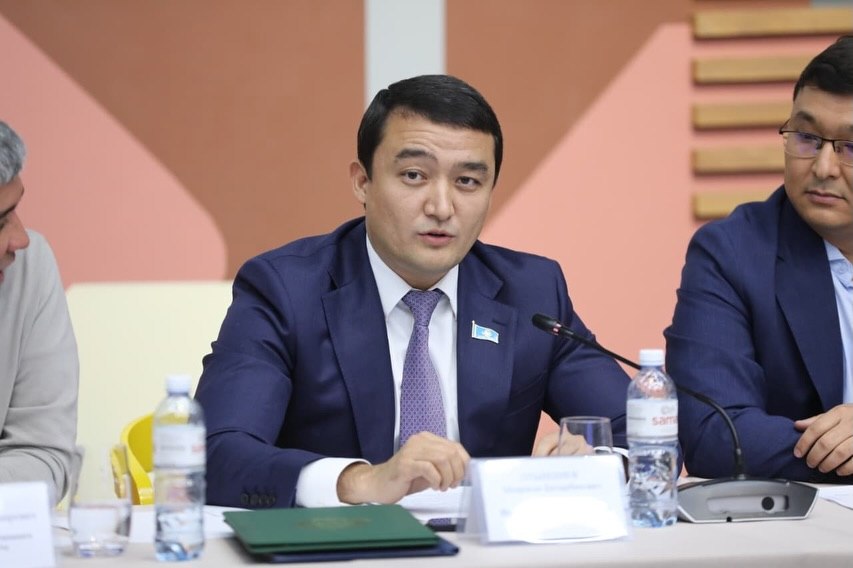 Today, an organizational meeting of the Public Council of Almaty was held with the participation of Meirzhan Otynshev, Chairman of the Almaty Maslikhat.