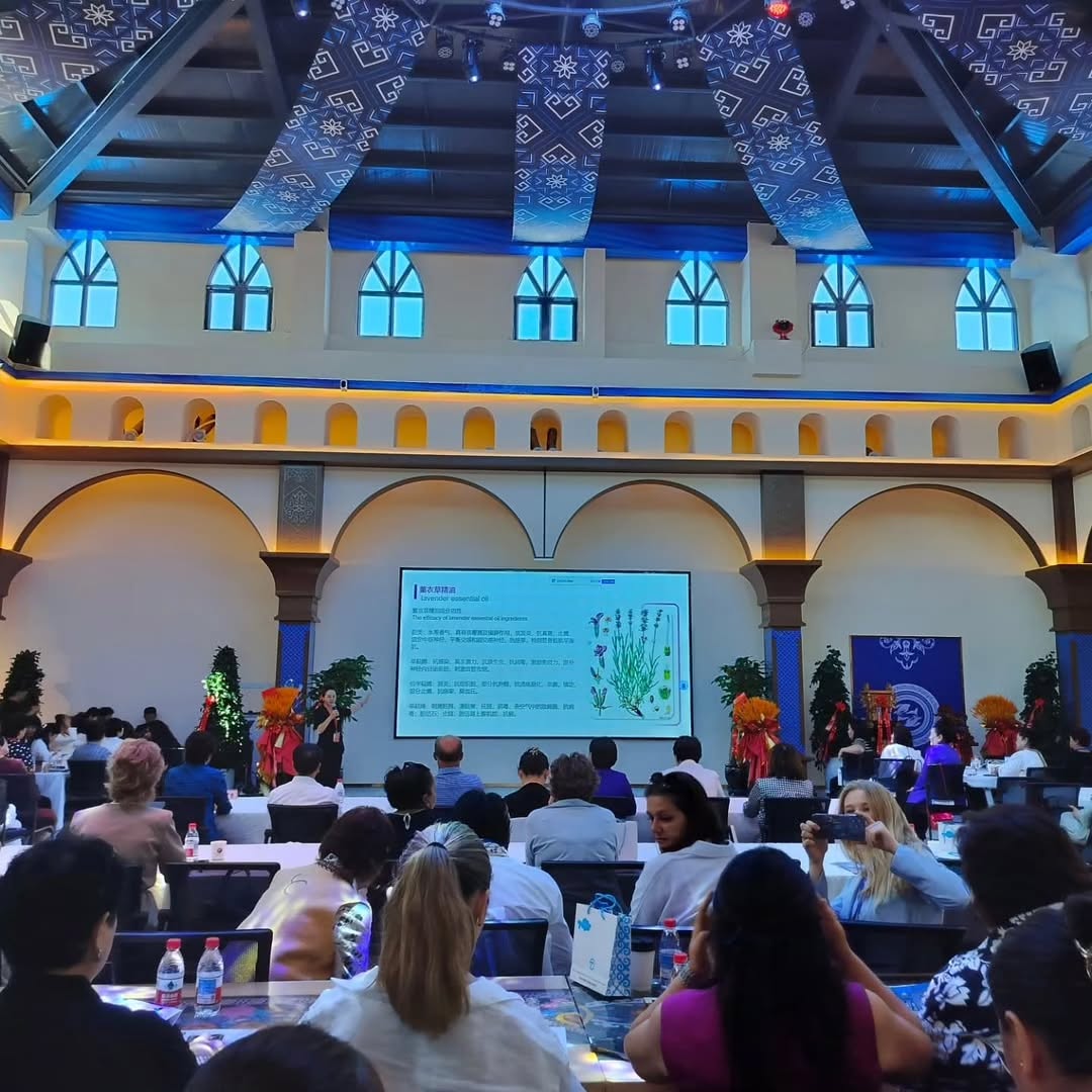 Exchange Visit to the Horgos Chinese Cultural Center