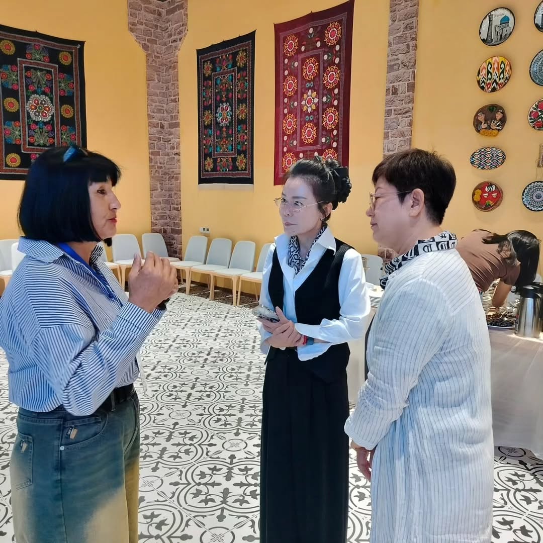 Exchange Visit to the Horgos Chinese Cultural Center