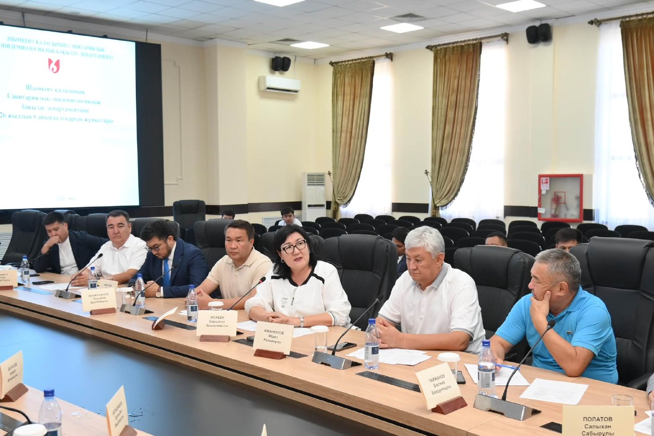 A regular meeting of the Public Council of Shymkent was held. The meeting was attended by members of the Public Council, heads of relevant government institutions, and representatives of the mass media.