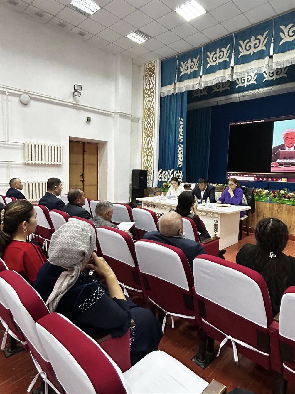 Члены областного Гражданского Альянса в рамках программы действий «Quraq» провели встречу с представителями местного сообщества в Аксаутском сельском округе.