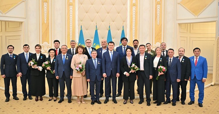 Today, by the Decree of the President of the Republic of Kazakhstan, Kassym-Jomart Tokayev, Kazbek Nursseitovich Dautaliyev, Chairman of the Public Council of Almaty Region, was awarded the “Eren Enbegi Ushin” medal.