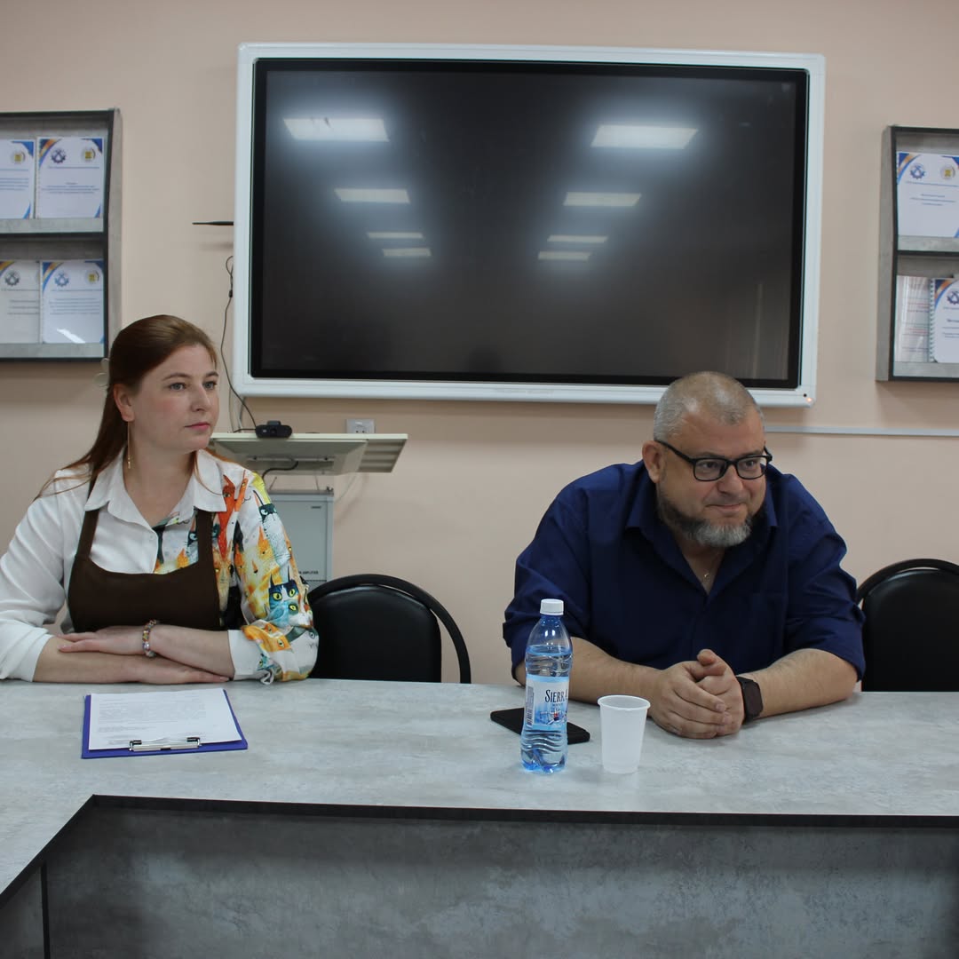 В рамках реализации проекта по повышению религиозной грамотности населения города Караганды состоялась встреча с педагогическим составом КГКП «Карагандинский агротехнический колледж».