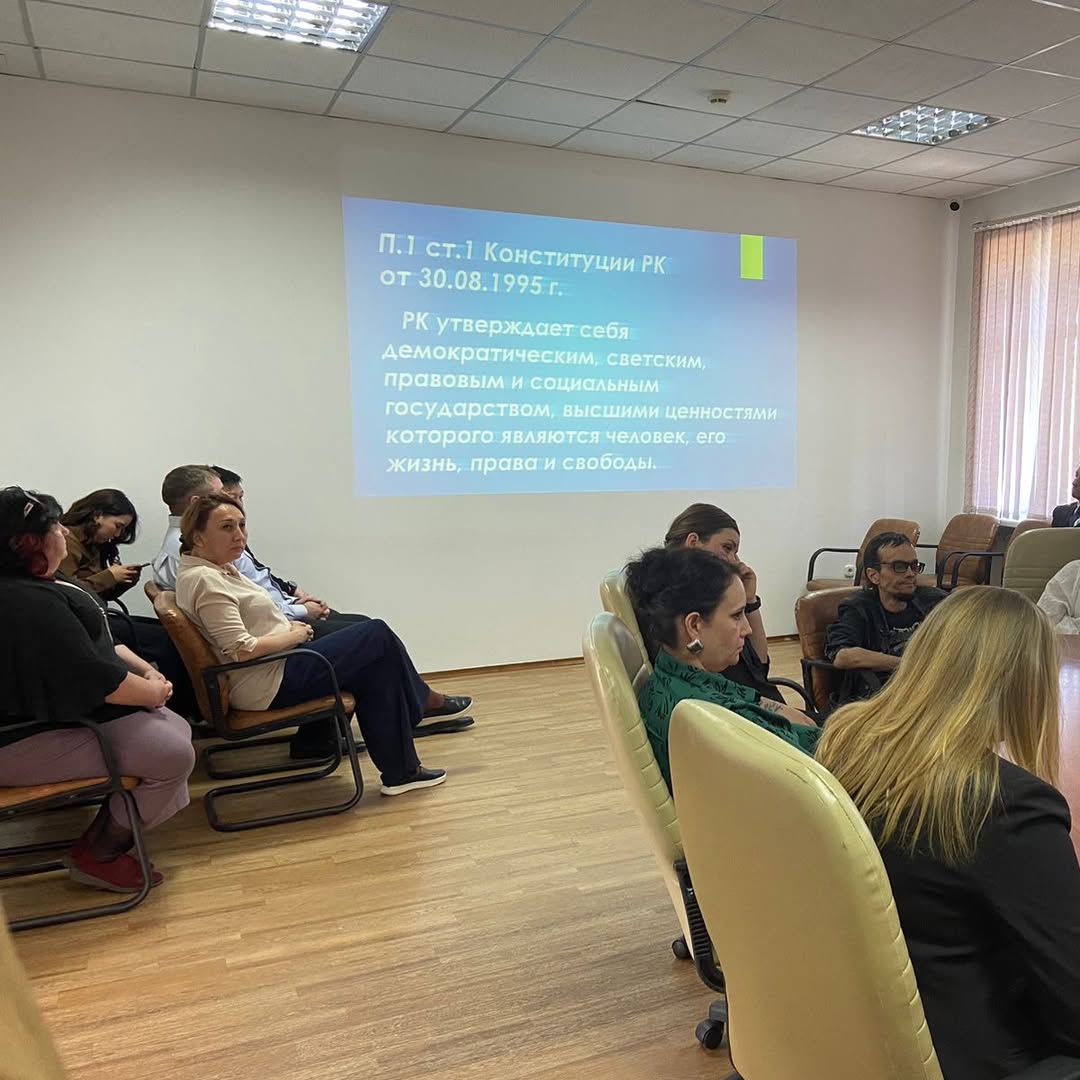 В Музее памяти жертв политических репрессий состоялась информационно-разъяснительная встреча, посвящённая вопросам профилактики коррупции, с участием заместителя акима поселка Долинка Хамитова Жасулана Тиштыковича.