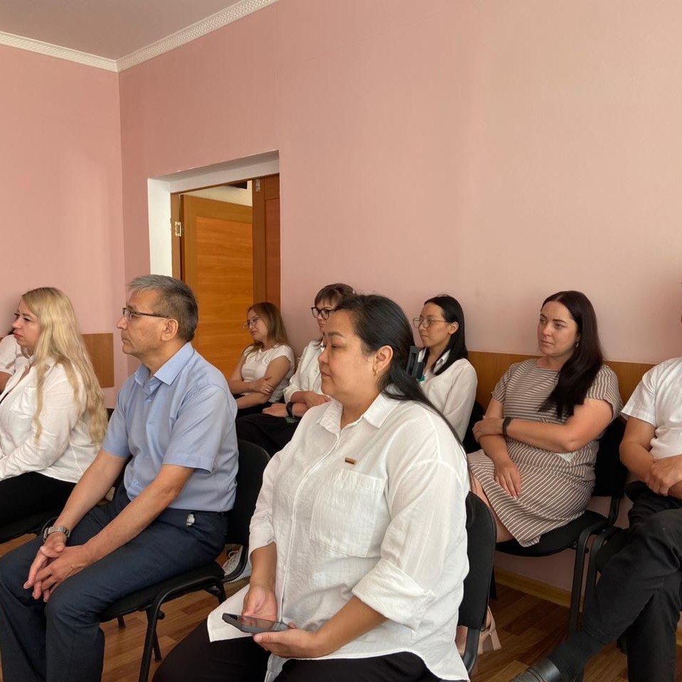 An informational and practical seminar on corruption prevention, compliance with public service ethics, and strengthening the principles of integrity in public service was held for employees of the Shakhan Akim's Office.