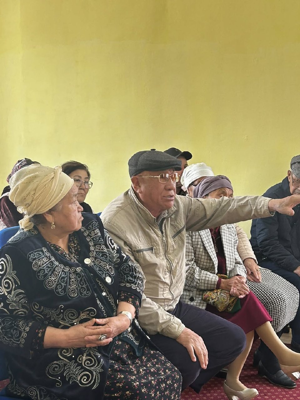 В Кызылозекском сельском округе подведены итоги встречи с членами местного сообщества в рамках программы «Quraq». Представители сообщества предложили усилить разъяснительную работу и организовать информационную кампанию среди жителей. Активные граждане этого села с населением около 3500 человек отметили, что благодаря таким грамотным разъяснениям будет укрепляться налоговая культура и откроются новые возможности для развития села.