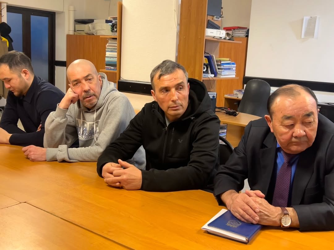 On February 4, a meeting was held at the office of the Civil Alliance of the Karaganda Region with Yuri Gusakov, Director of the Karaganda branch of the Kazakhstan International Bureau for Human Rights and the Rule of Law.