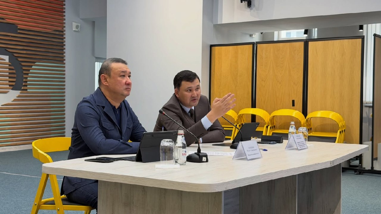 In accordance with the Law of the Republic of Kazakhstan “On Public Councils,” Yerik Zhumabai, Head of the Department for Mobilization Training, Territorial and Civil Defense of Almaty, reported on the Department’s work and its further plans.