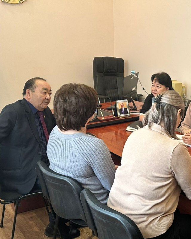 An informational meeting was held with employees of the Shakhtinsk City Department of Sanitary and Epidemiological Control.