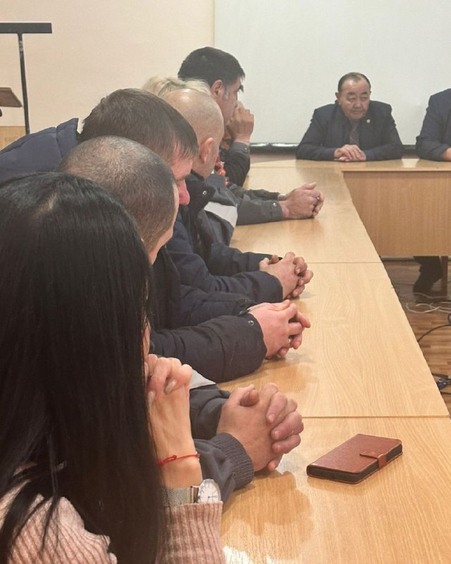 Crime prevention, raising legal awareness, and strengthening spiritual values were the key topics of the meeting held at Production Unit No. 2 of Qarmet JSC «Құрылысмет».