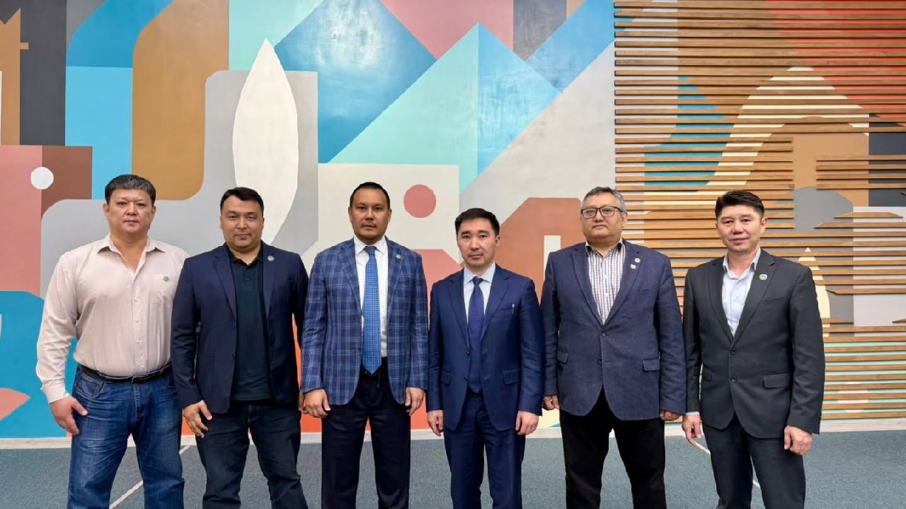 On April 7, the 3rd Commission of the Public Council held a reporting meeting of the State Municipal Institution “Department for the Organization of Road Traffic and Passenger Transport of Almaty”.