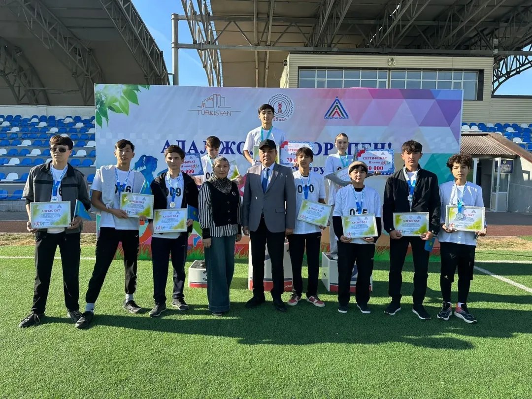 Marathon Held at a High Level in Turkestan!